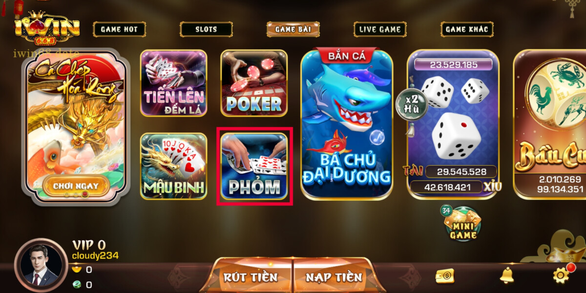 Bài Phỏm còn có tên gọi khác là Tá Lả, là một trò chơi bắt đầu ở miền Bắc